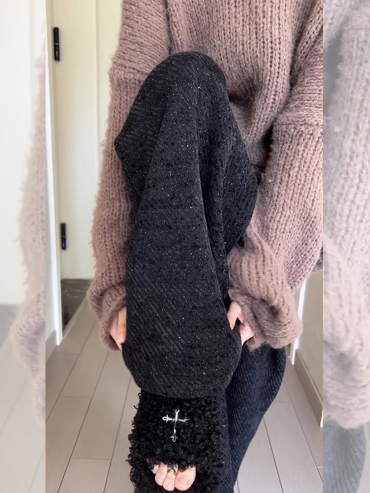 2024 Winter Thickened Black Shimmer Wide-Leg Pants Korean Loose High-Waist Casual Trousers - Image 3