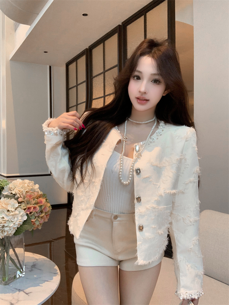 2026 Spring New Xiaoxiang Style Beaded Round Neck Short Jacket