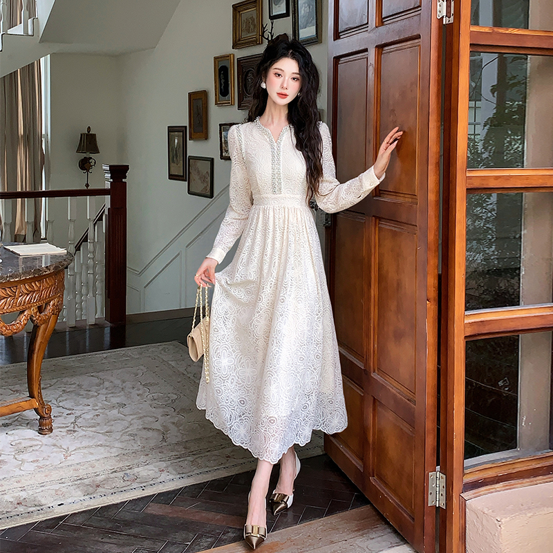 V-Neck Long Sleeve Rhinestone Lace A-Line Dress