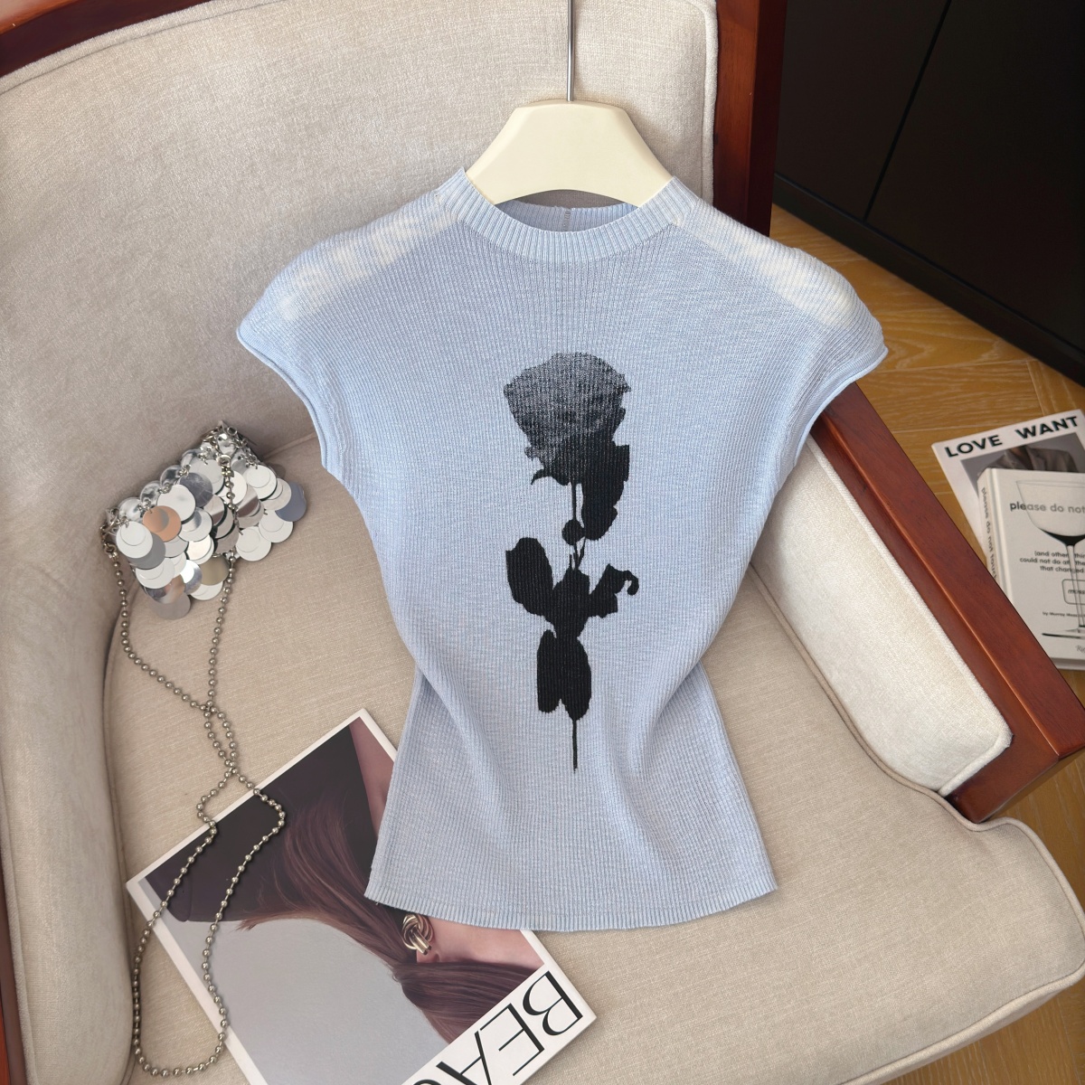Women's Rose Knit Top Summer Short Sleeve Slimming Pullover - Image 3