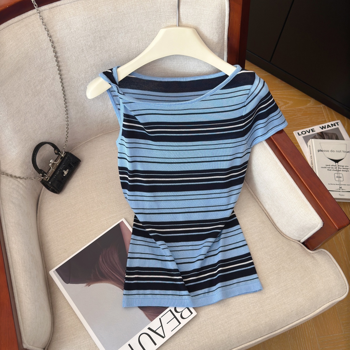 Women's Striped Knit Top Sexy Off-Shoulder Slimming Summer Pullover
