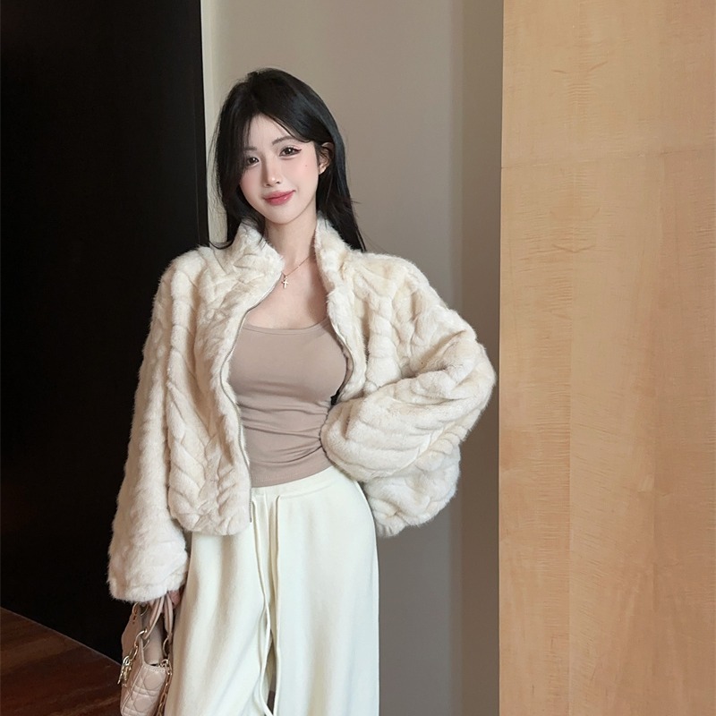 Women's Wavy Faux Mink Fur Stand Collar Thick Fuzzy Coat 2025 Winter French Style - Image 5